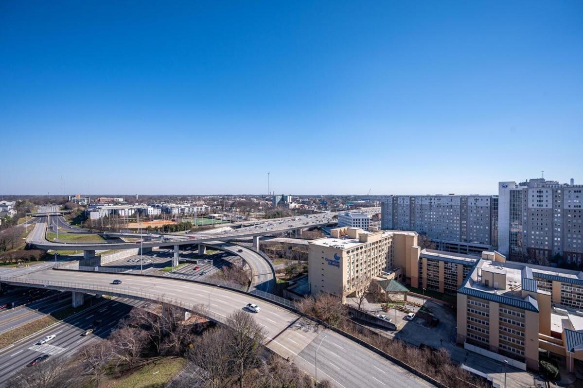 Heart Downtown! City View Onsite Parking! King Bed Lm807 Атланта Екстериор снимка