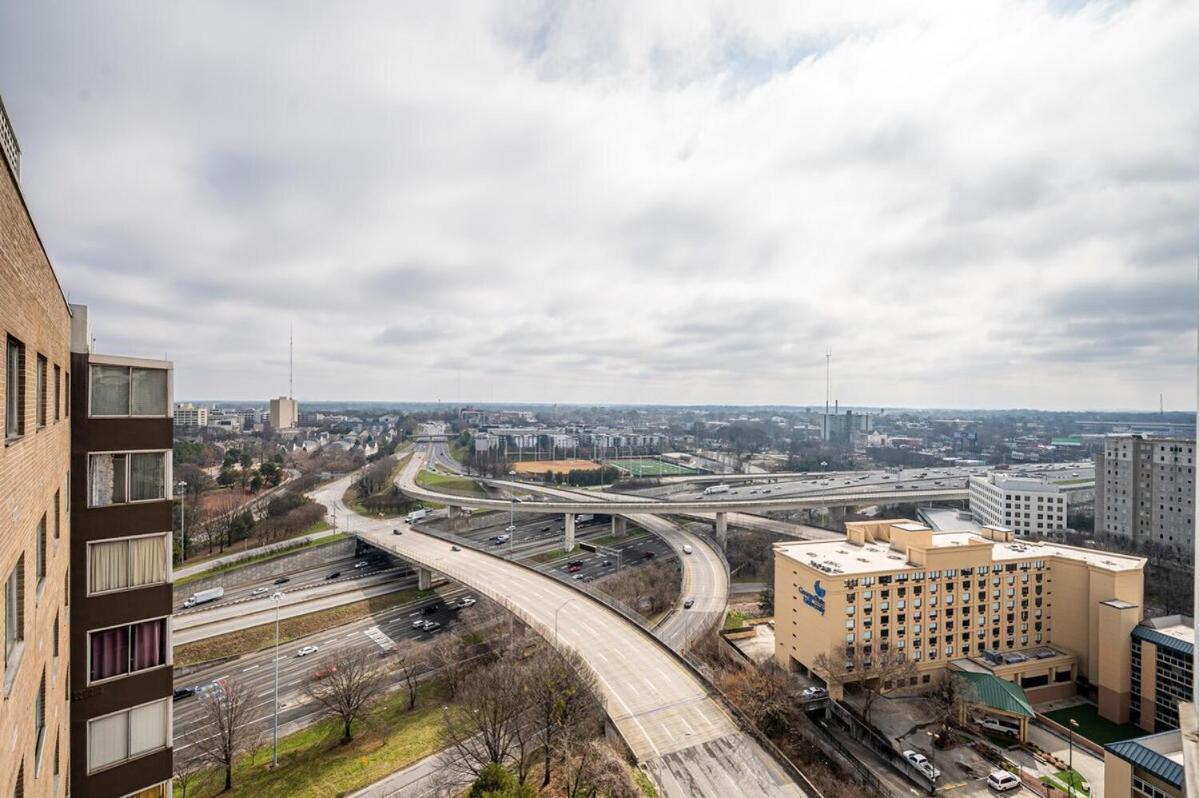 Heart Downtown! City View Onsite Parking! King Bed Lm807 Атланта Екстериор снимка