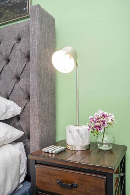 Heart Downtown! City View Onsite Parking! King Bed Lm807 Атланта Екстериор снимка